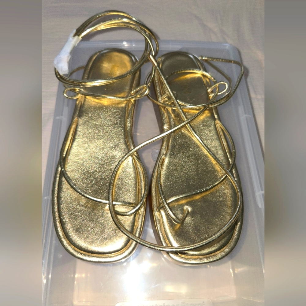 Gold SUMMER sandal